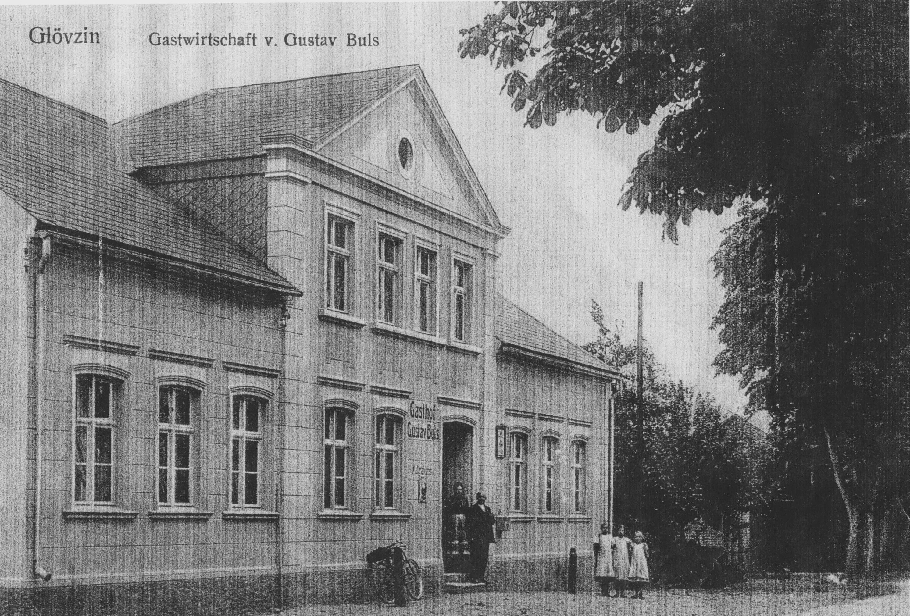Historische Aufnahme der Familie Dahse in Glövzin